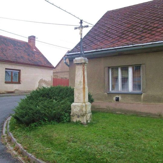 Kříž v Kolovči v Palackého ulici