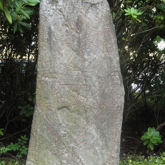 Uppland Runic Inscription 758