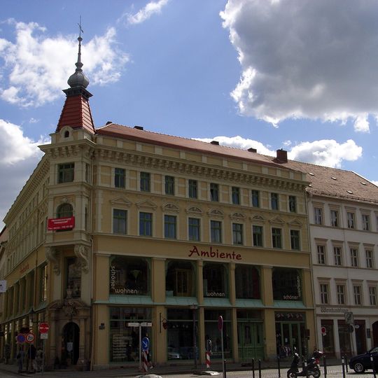 Wohn- und Geschäftshaus in geschlossener Bebauung Obermarkt 7