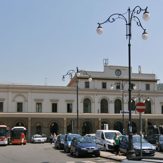 Salerno railway station