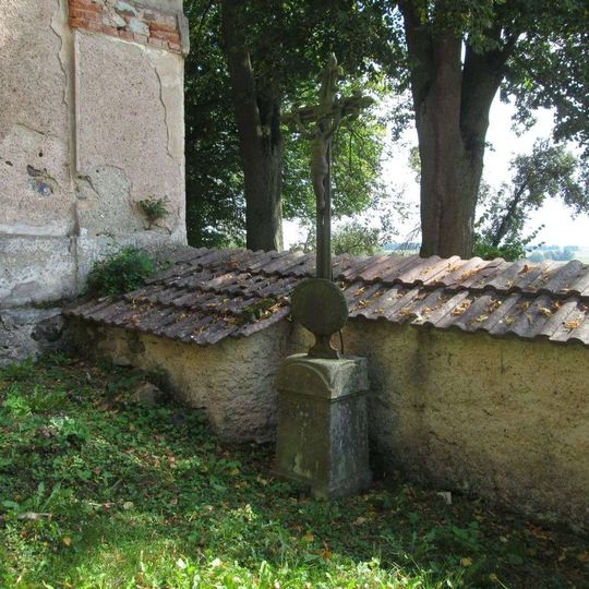 Kříž západně od Líšné