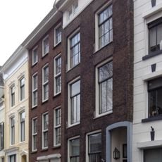 Pand met rechte lijstgevel