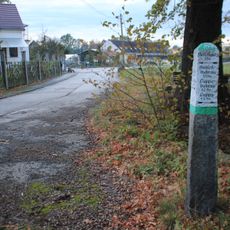 Wegestein (Ortsausgang Richtung Holschdubrau)