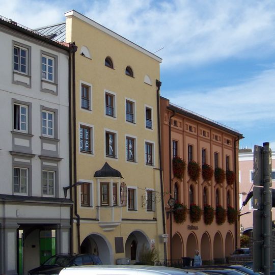 Stadtplatz 4