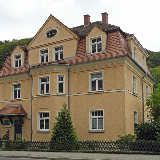 Mietshaus Dresdner Straße 16