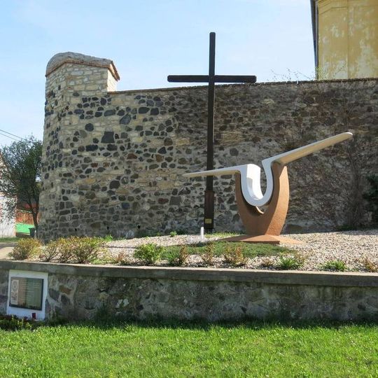 Pomník sestřelených amerických letců u kostela v Mukově