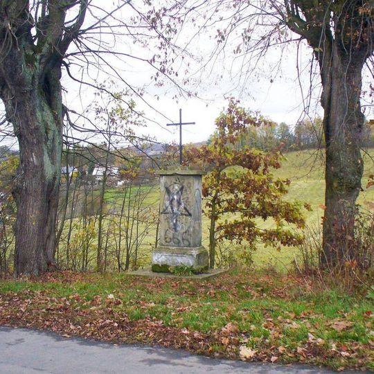 Kříž v ulici 9. května v Žandově