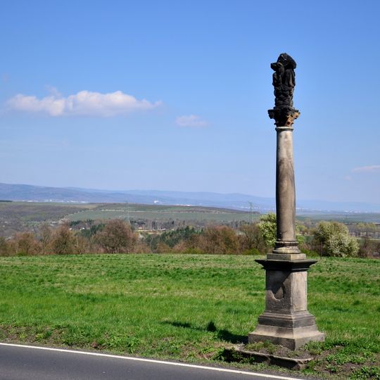 Sloup se sousoším Nejsvětější Trojice