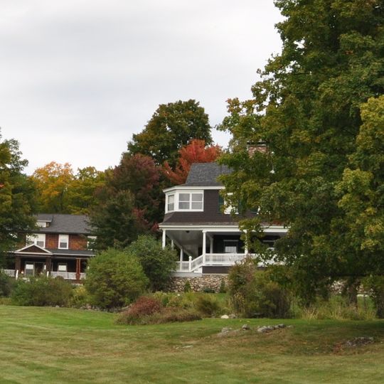 Waumbek Cottages Historic District