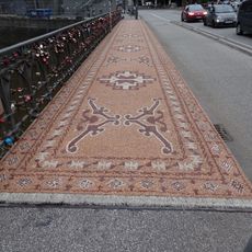 Steinerner Orientteppich