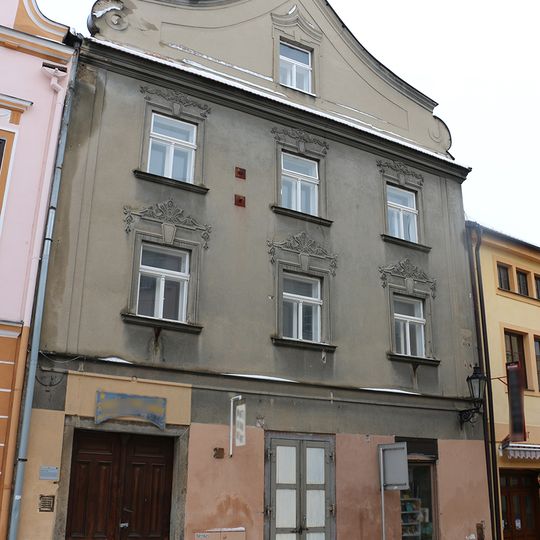 Náměstí Míru 143