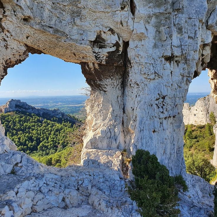 Skała z Dwoma Otworami