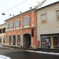 Wohn- und Geschäftshaus m. Wirtschaftsgebäude