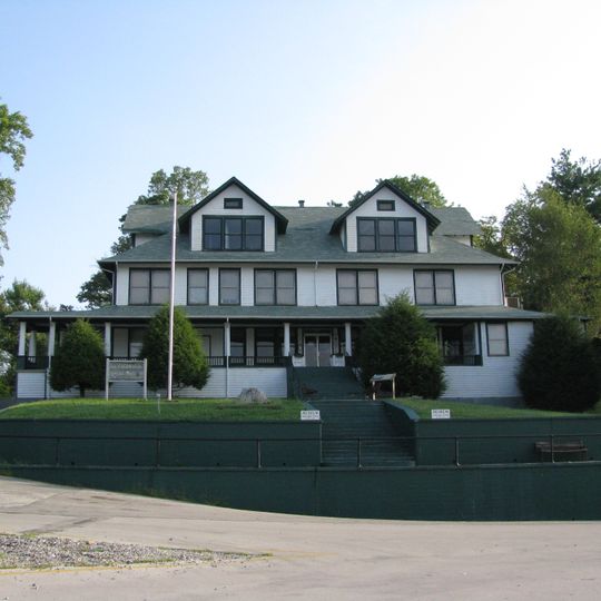 Stearns Administrative and Commercial District