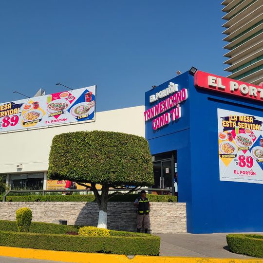 El Portón
