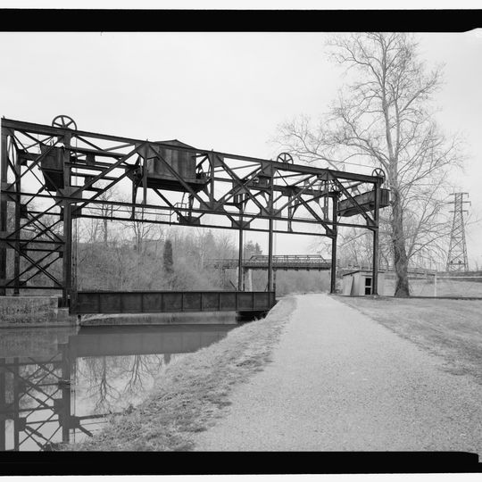 Chesapeake & Ohio Canal Lift Bridge