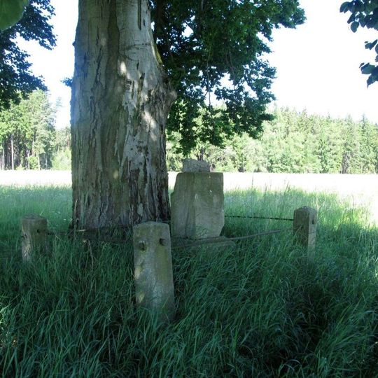 Kříž severozápadně od Křivců