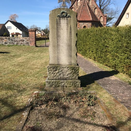 Kriegerdenkmal Buckow