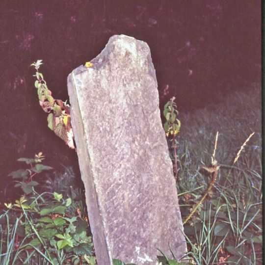 Milestone, Rempstone Road; W of railway bridge