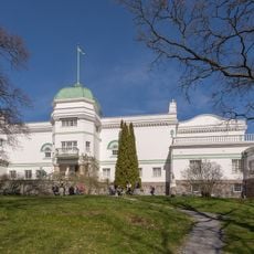 Thiel Gallery
