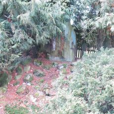 Pomník nejasného účelu ve Vlčím Dole