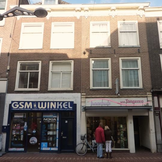 Breestraat 32, Leiden