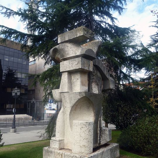 Monumento a los Hacendistas asturianos