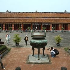 Thế Miếu