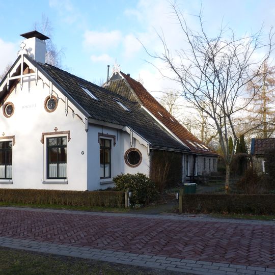 Weverswal 32, Bakkeveen