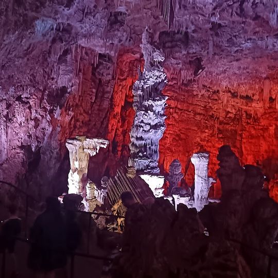 Grotte de la Salamandre