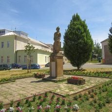 Pomník padlým ve Šternberku na náměstí Svobody