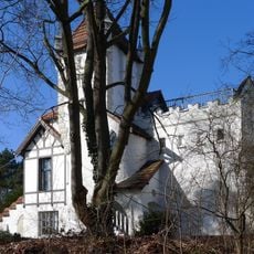 Ehem. Remisen- und Stallgebäude Klaus-Groth-Straße 9