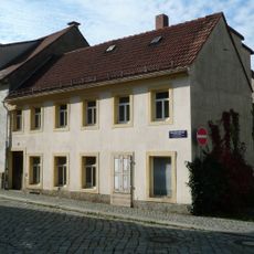 Wohnhaus in ehemals geschlossener Bebauung Carolinenstraße 11