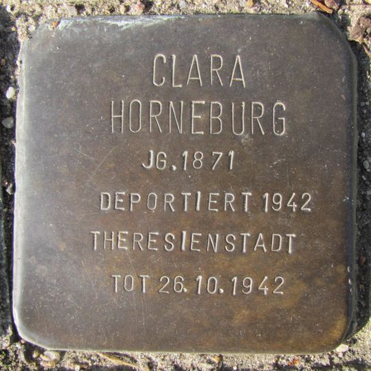 Stolperstein en memoria de Clara Horneburg