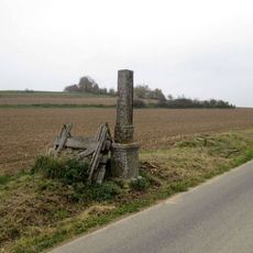 Kříž východně od Újezdce