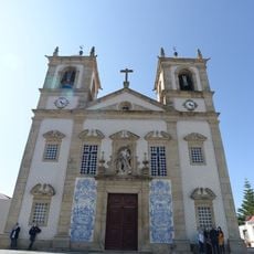 Igreja Matriz de Oliveira de Azeméis, incluindo a escadaria
