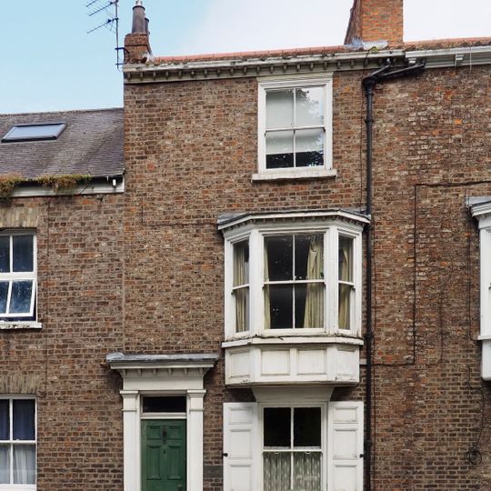 42, Lord Mayors Walk