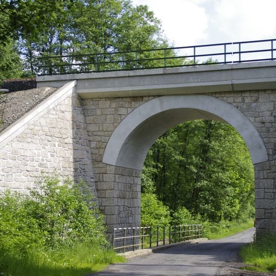 Železniční most přes silnici III/21418 a Šitbořský potok v Horním Žandově