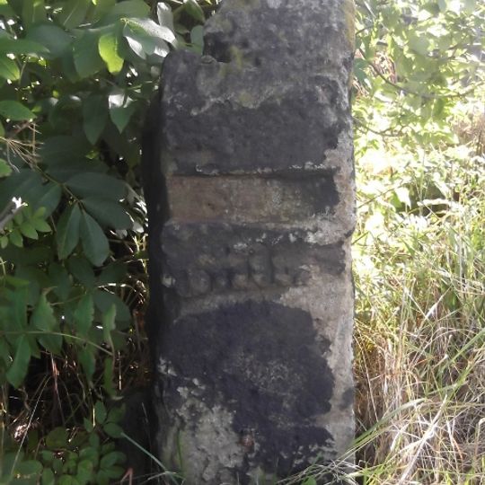 Milestone Approximately 200 Metres East Of Roundabout At Junction With A629 At Se 259043