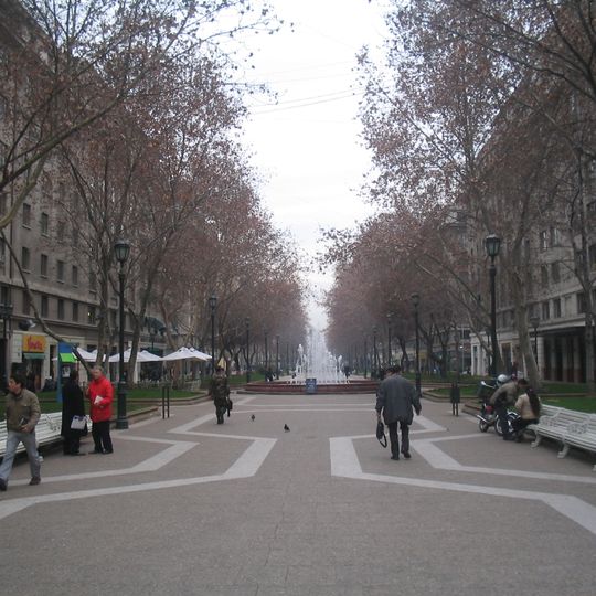 Barrio Cívico, Eje Bulnes y Parque Almagro