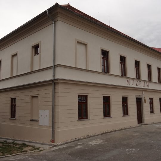 Náměstí Republiky 90