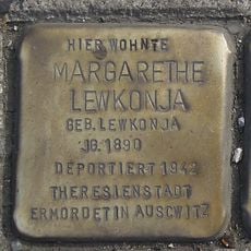 Stolperstein en memoria de Margarethe Lewkonja