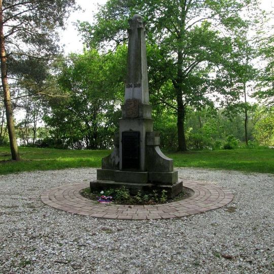 Pomník padlým v první světové válce u Sedlce