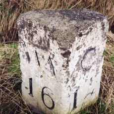 Milestone Circa 250 Mertres North Of High Alder Heads