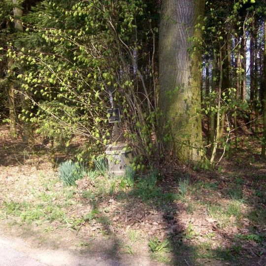 Kříž severně od Rábu u křižovatky