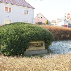 Pomník osvobození na Václavském náměstí v Černčicích