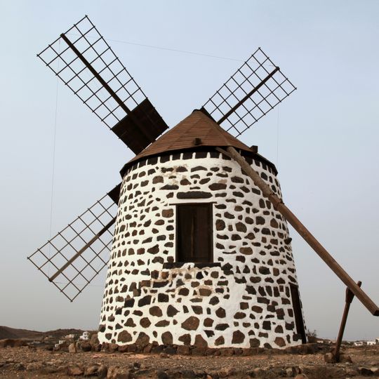 Northwestern windmill on La Montañeta