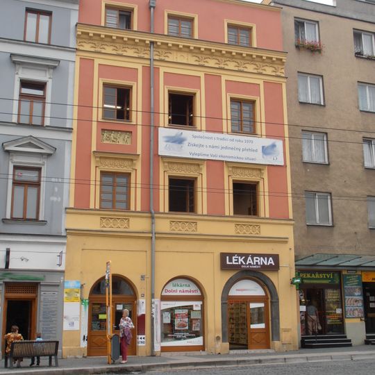 Dolní náměstí 22