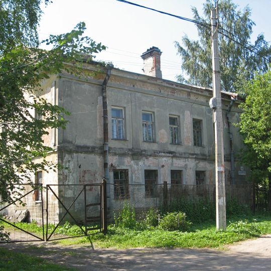 Дом Захаровых