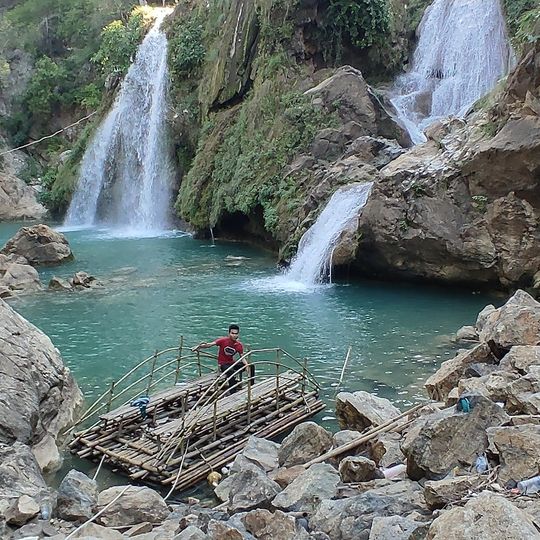 လိပ်ကျ ရေတံခွန်